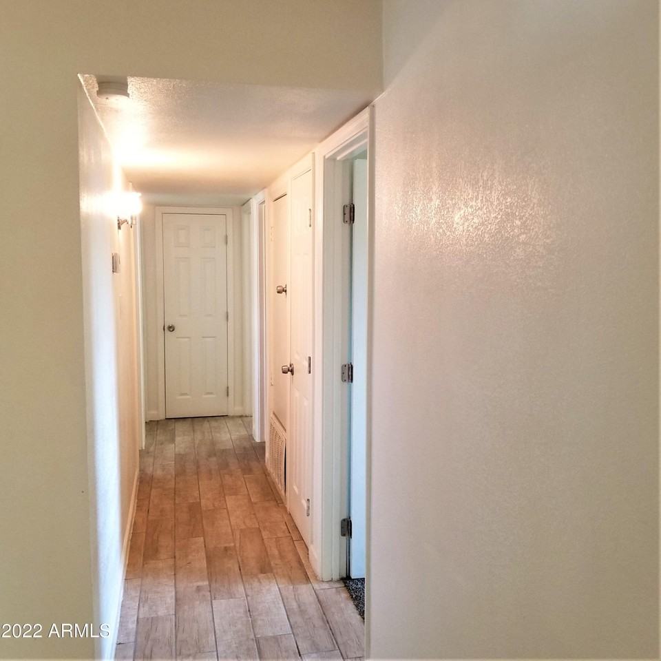 2959 N 53rd Pkwy - Photo 4 of 13