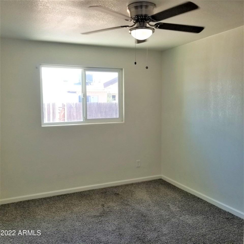 2959 N 53rd Pkwy - Photo 7 of 13