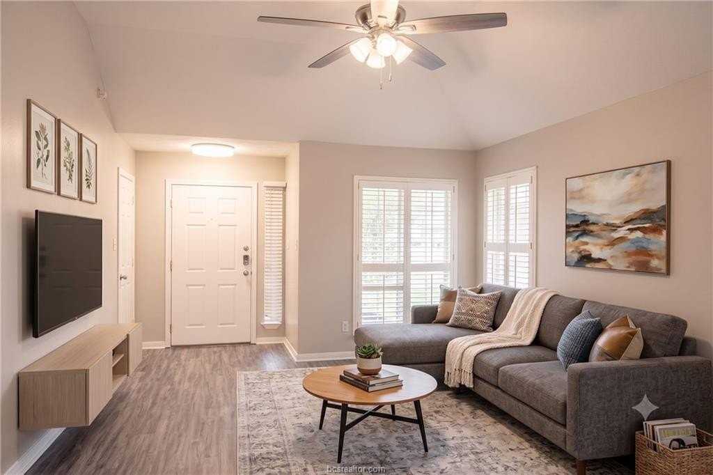 3739 Marielene Cir - Photo 2 of 22