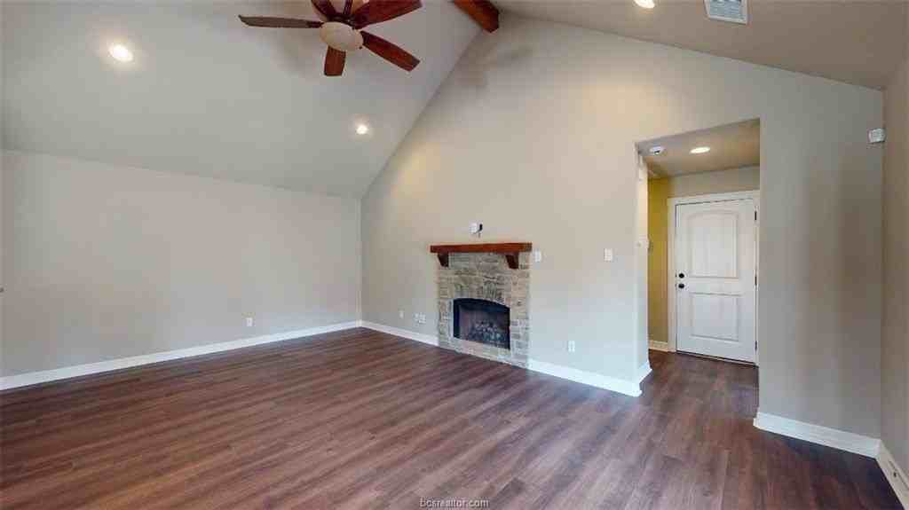 3925 Devrne Dr - Photo 3 of 23