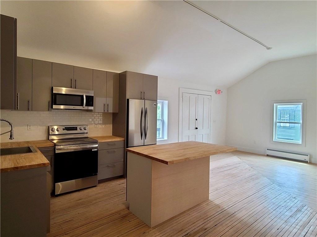 72 Main St - Photo 5 of 22