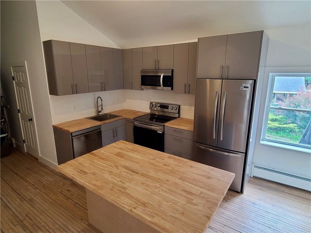 72 Main St - Photo 6 of 22