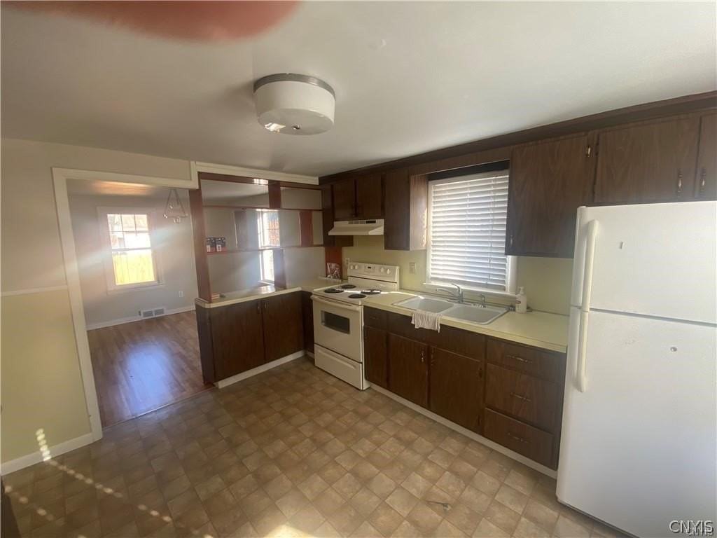 106 Hazelhurst Ave #0 - Photo 6 of 12
