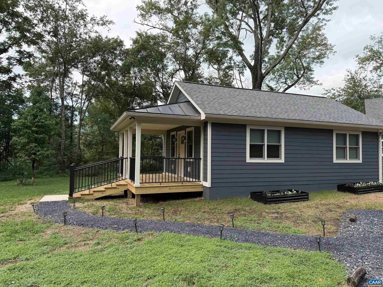147B Bryant Mountain Rd - Photo 2 of 13