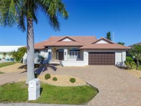 142 Hibiscus Dr - Photo 1 of 1