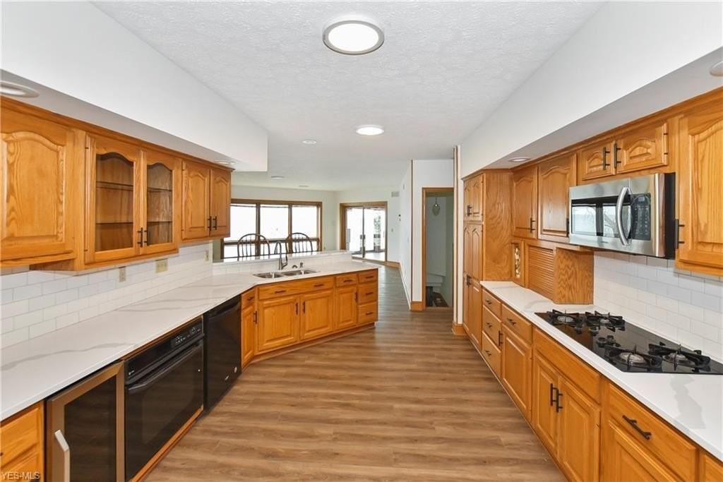 5732 Lake St - Photo 4 of 21