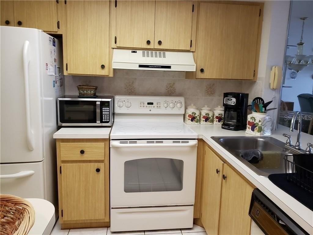 25275 RAMPART 1308 - Photo 2 of 10