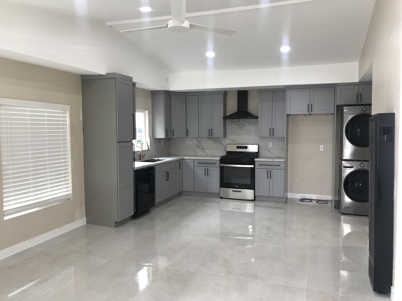 135 1/2 W 88th  St - Photo 5 of 17