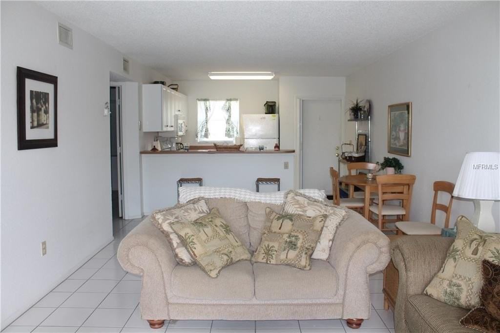 25100 Sandhill Blvd Apt J104 - Photo 2 of 17