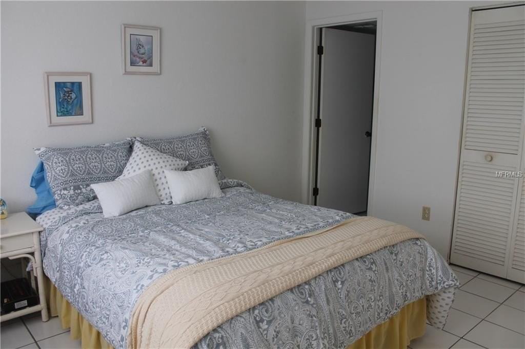 25100 Sandhill Blvd Apt J104 - Photo 6 of 17