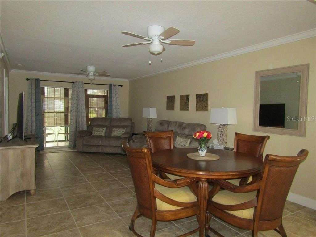 1211 Saxony Cir - Photo 2 of 13
