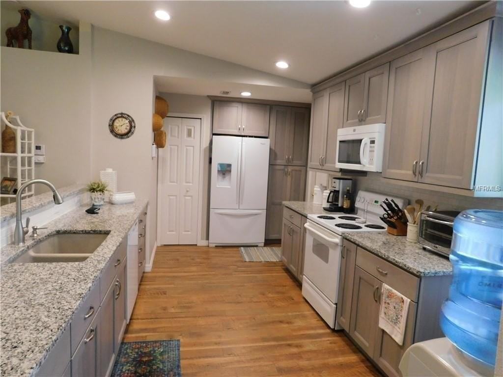 123 Mercer St - Photo 2 of 16