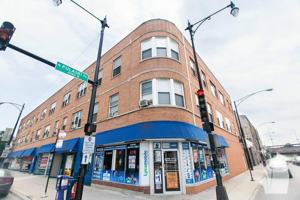featured image of 3957 W Irving Park Rd #1