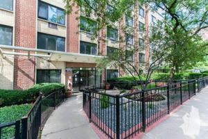 featured image of 540 W Roscoe St #486