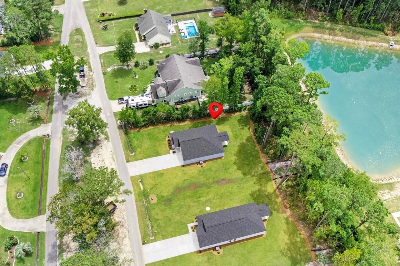1039 Harbor Dr - Photo 3 of 41