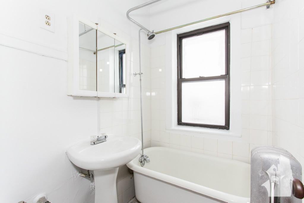 2700 N Spaulding Ave #2706-1GG - Photo 4 of 7