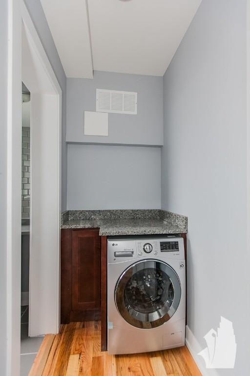 550 W Arlington Pl #811 - Photo 6 of 8