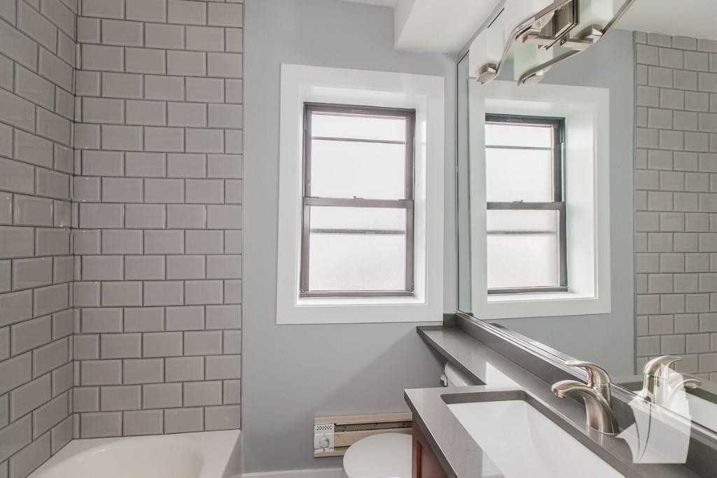 550 W Arlington Pl #811 - Photo 7 of 8