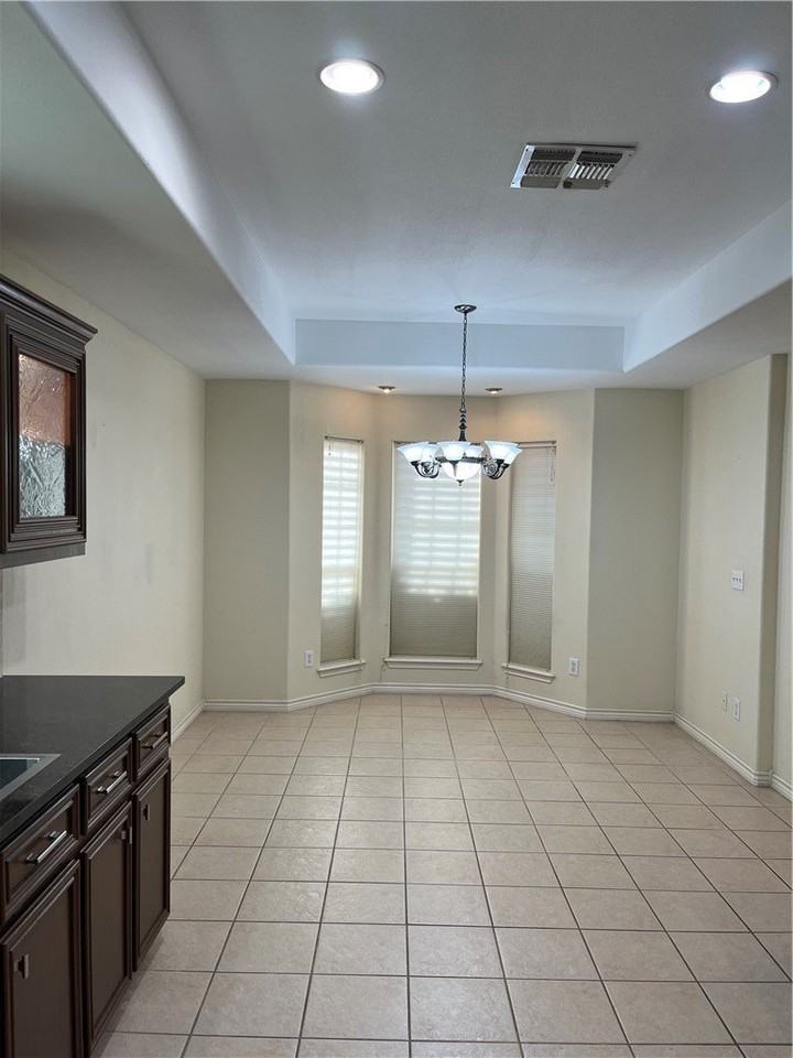 7801 Northwind Dr - Photo 7 of 24