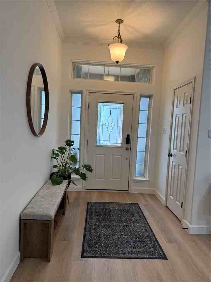 1113 Meadow Brook Dr - Photo 6 of 30