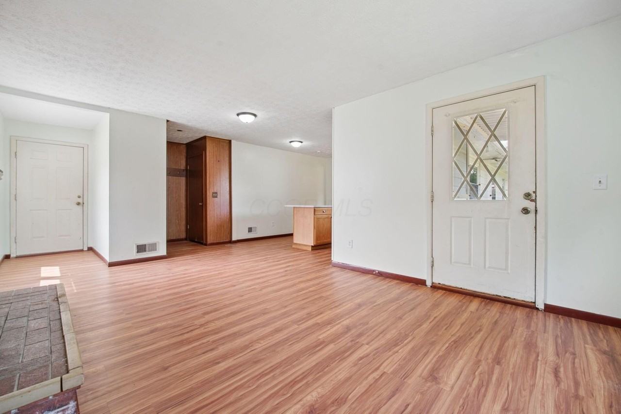 1806 Balsamridge Rd - Photo 7 of 15