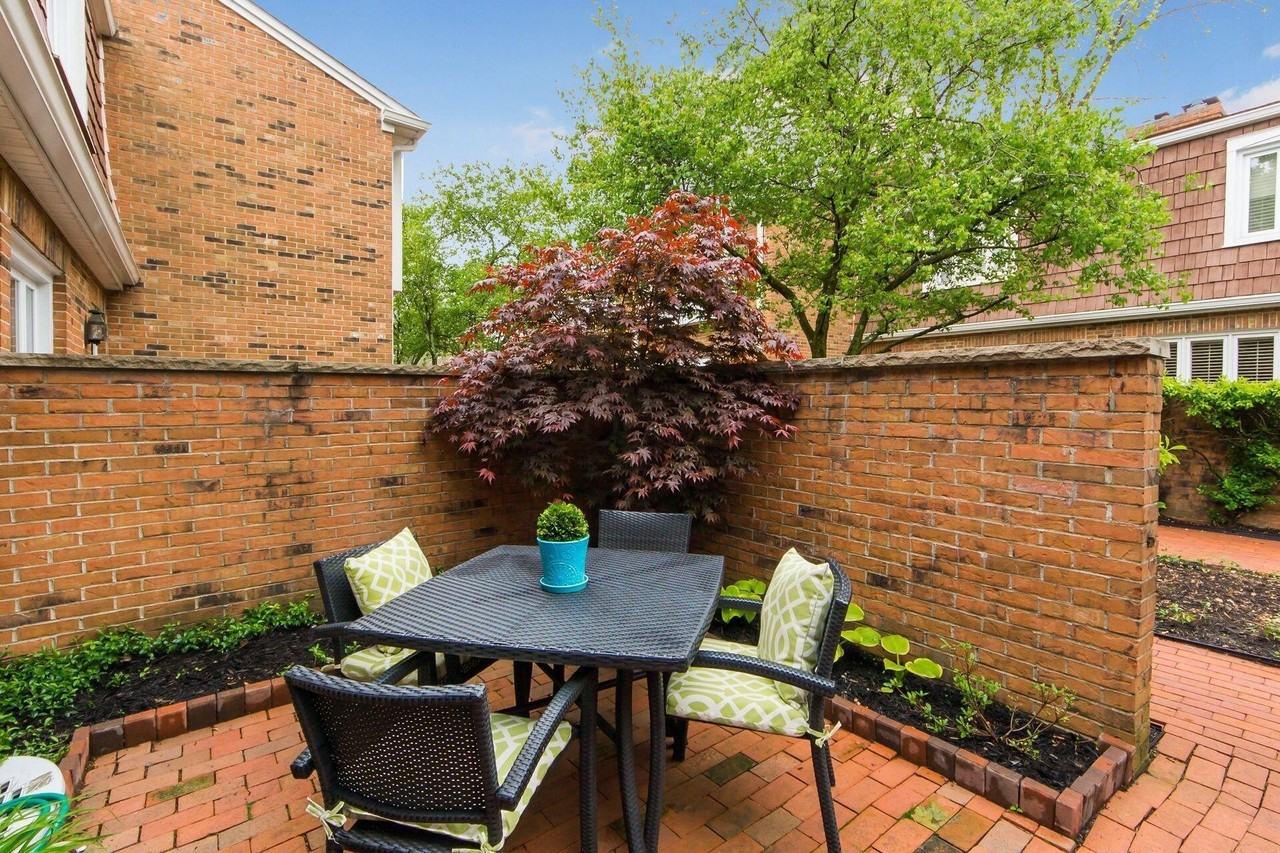 108 E Dublin Granville Rd #12 - Photo 4 of 21