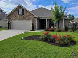 featured image of 104 Loneoak Trl