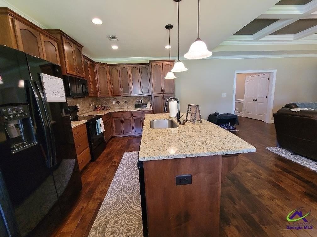 104 Loneoak Trl - Photo 2 of 5