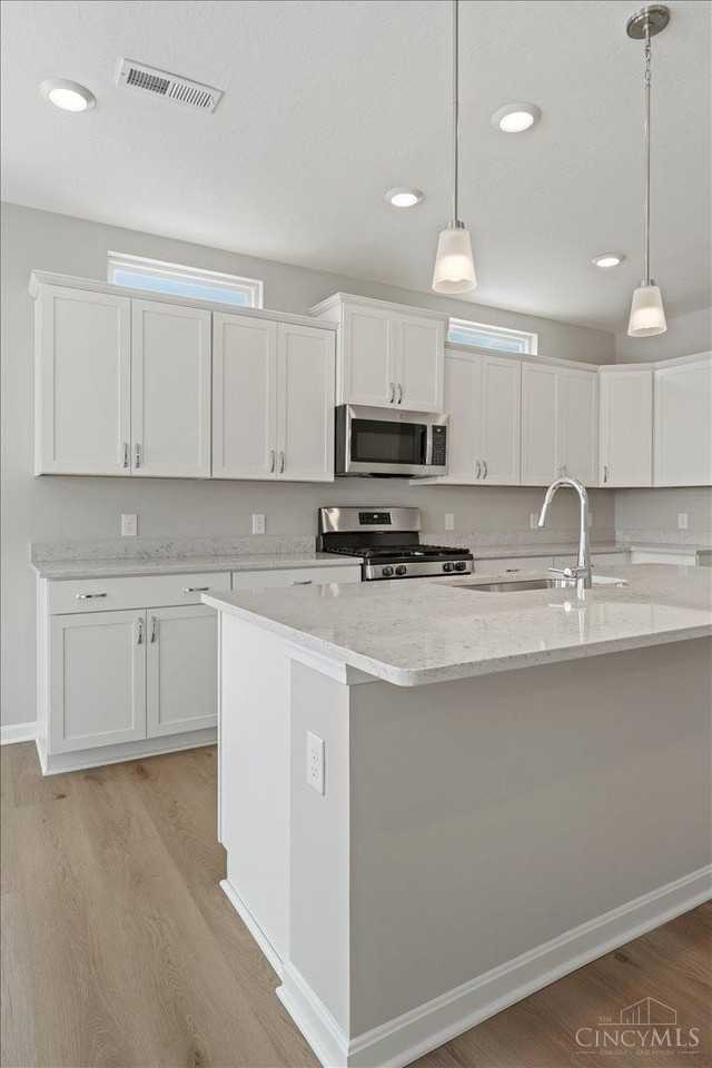 5606 Callaway Dr - Photo 4 of 17