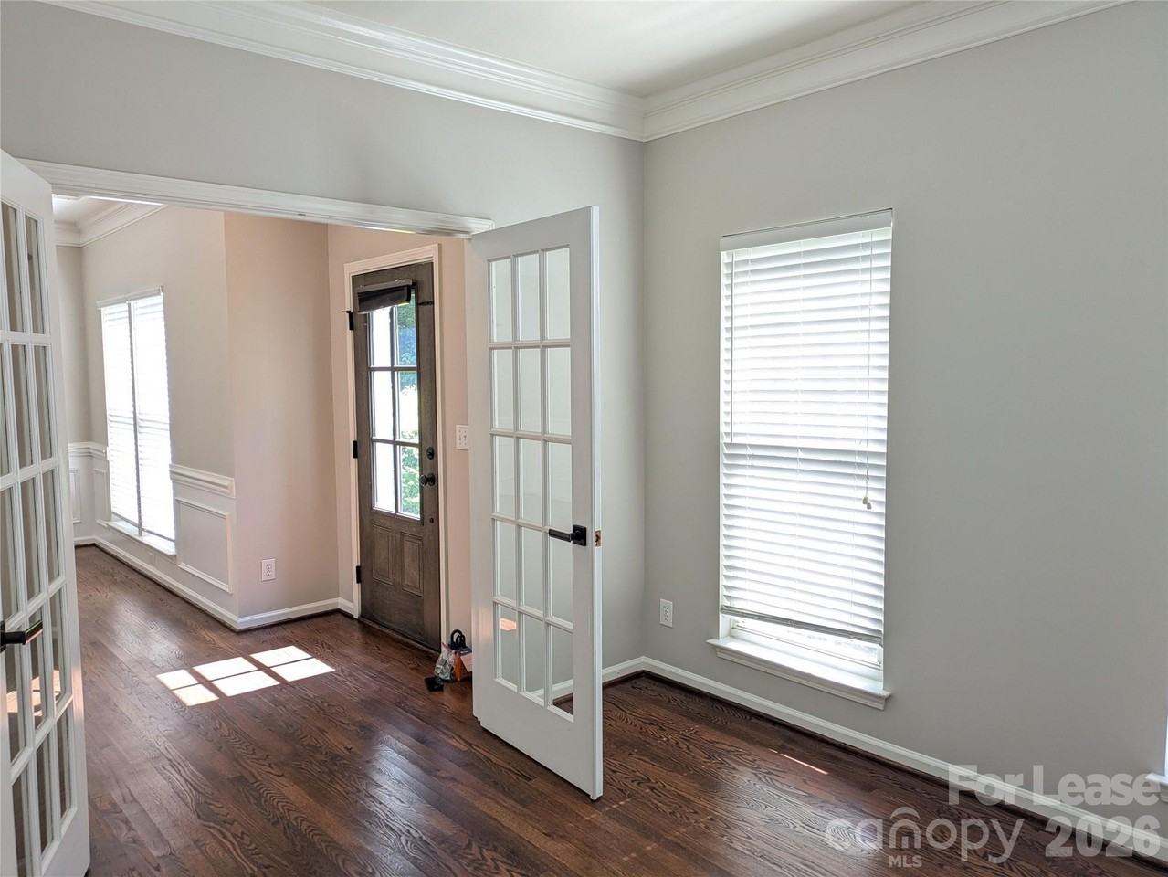 279 Chandeleur Dr - Photo 5 of 42