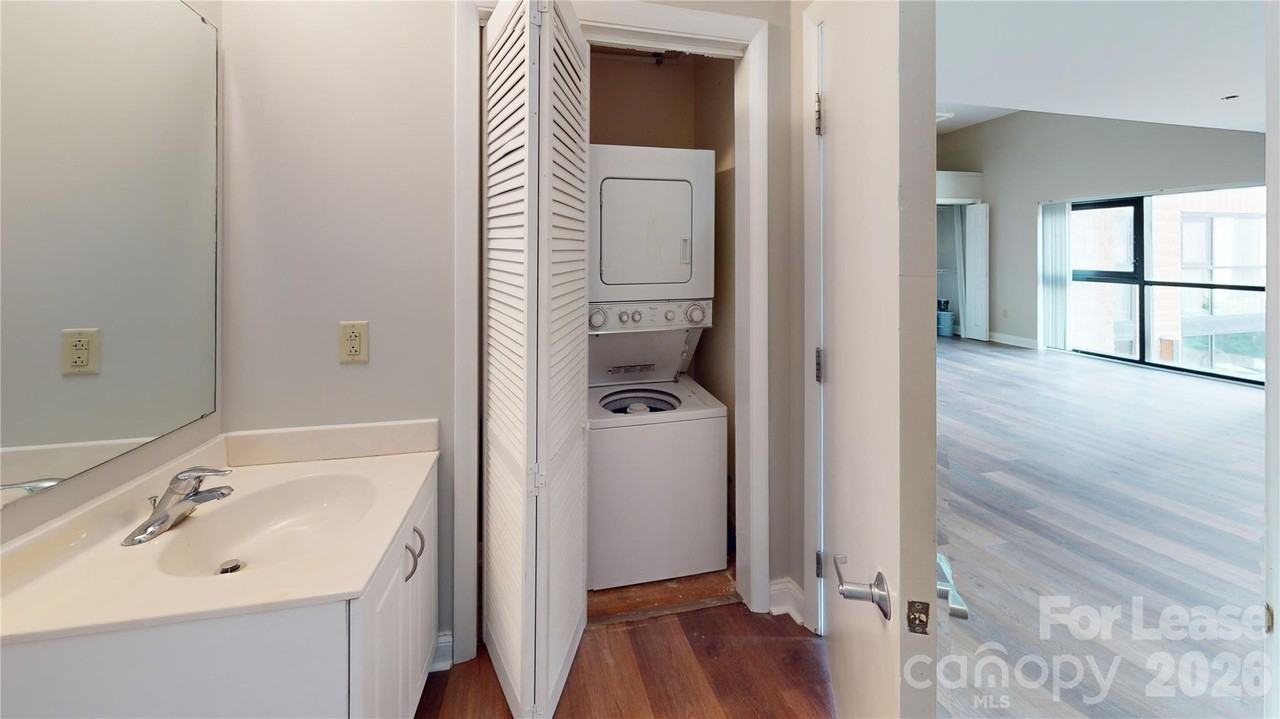715 N Church St #212 - Photo 7 of 10