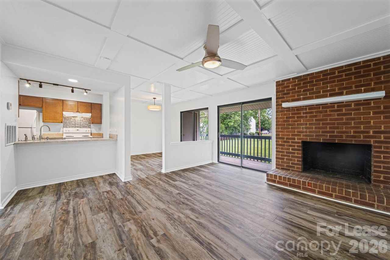 11023 Harrowfield Rd - Photo 2 of 25