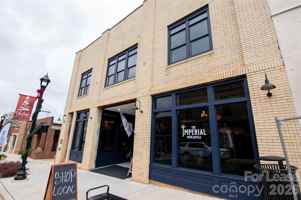 featured image of 140 W Mountain St #200