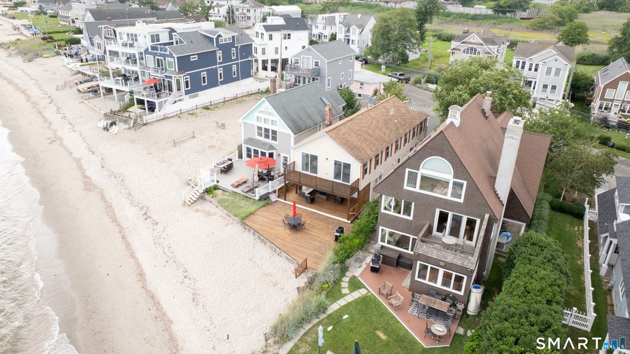 989 Fairfield Beach Rd - Photo 3 of 20
