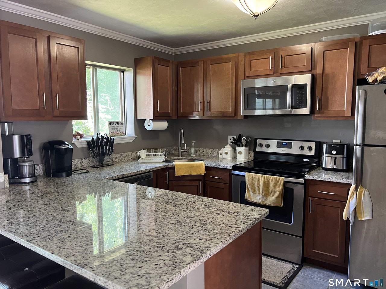 925 Oronoke Rd #11E - Photo 6 of 11