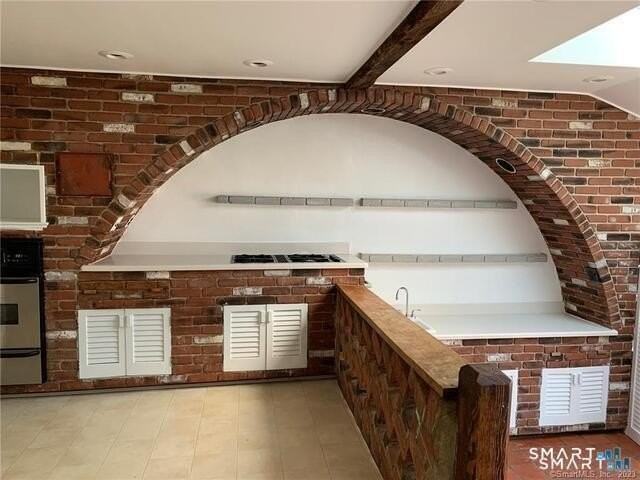 18 Platts Hill Rd - Photo 4 of 22