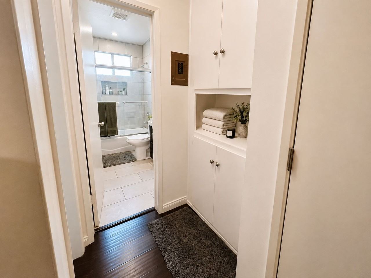 3726 Keystone Avenue #9 - Photo 3 of 4
