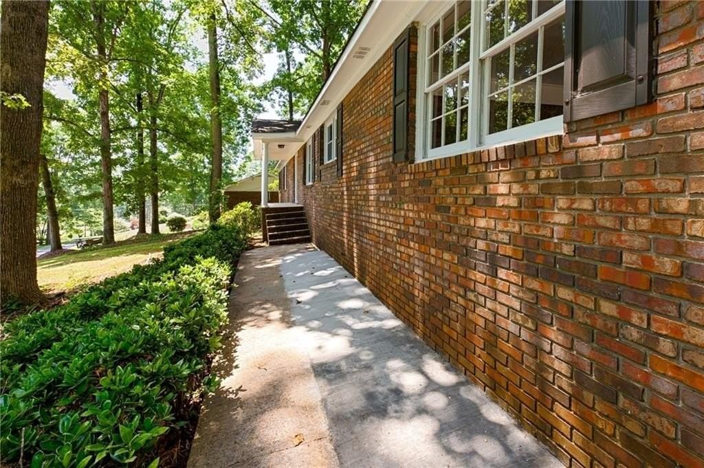 3979 Potomac Dr Nw - Photo 2 of 42
