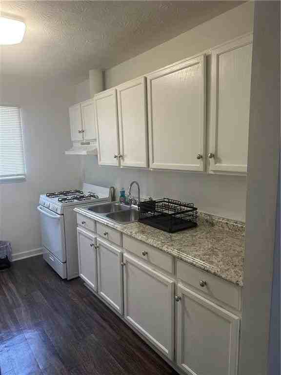 1173 Moton Ave Sw - Photo 6 of 20