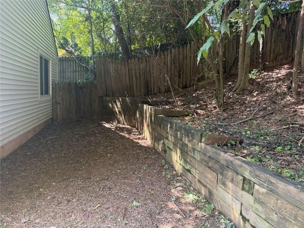 1819 Crescent Hill Dr Nw - Photo 3 of 25