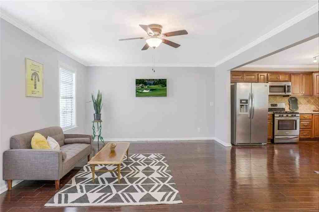 3211 Flamingo Dr - Photo 5 of 19