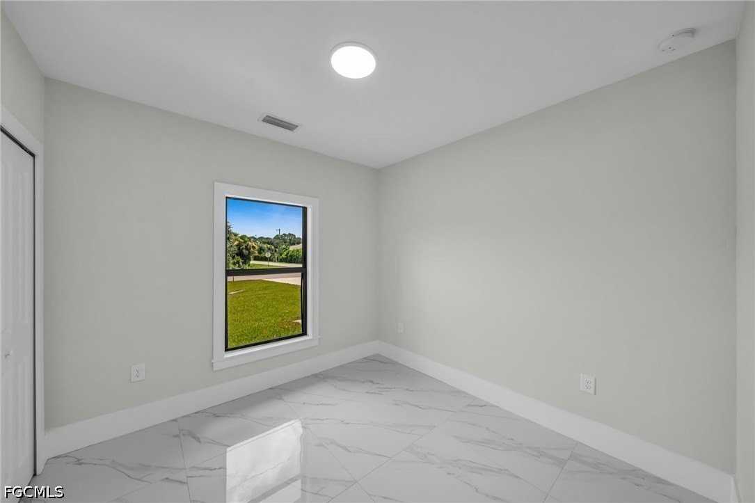 633 Windermere Dr - Photo 7 of 23