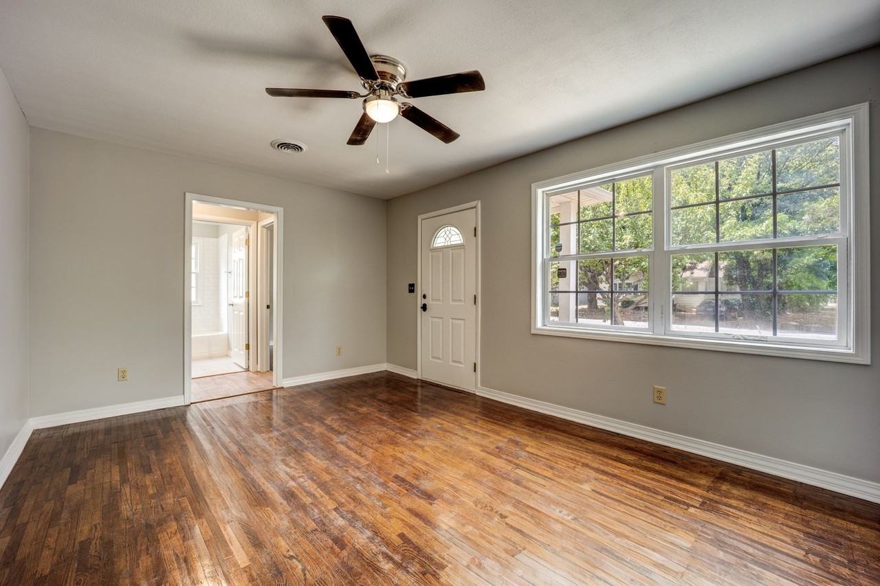 622 N 30th St - Photo 2 of 19