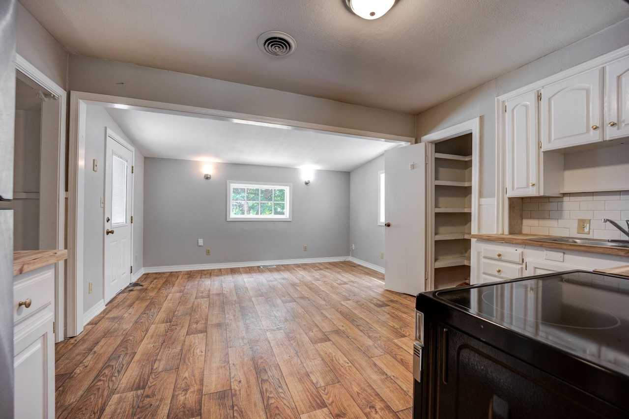 622 N 30th St - Photo 5 of 19