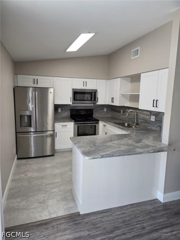112 Sw 35th Ter - Photo 2 of 13