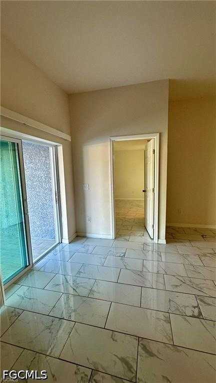 3301 Sw 15th Pl - Photo 6 of 31