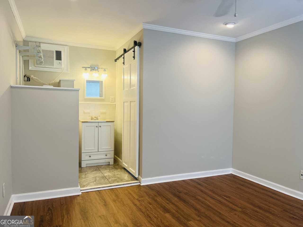 128 S Main Ave #09 - Photo 6 of 18