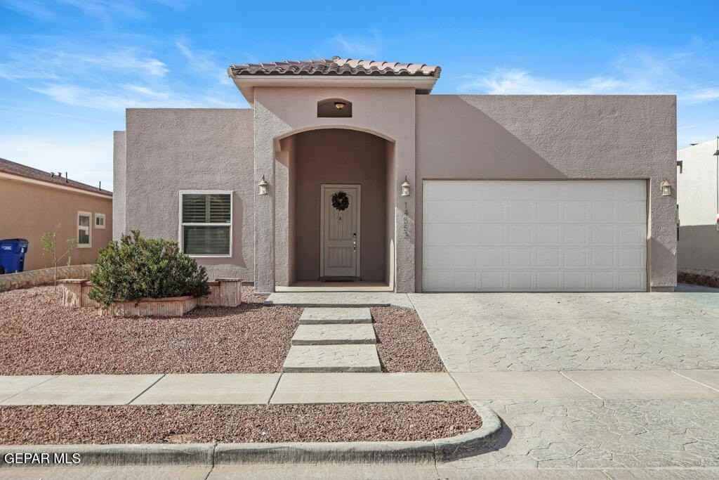 14553 Hunters Grove Ave - Photo 3 of 40