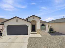 featured image of 14929 Tierra Fortaleza Ave