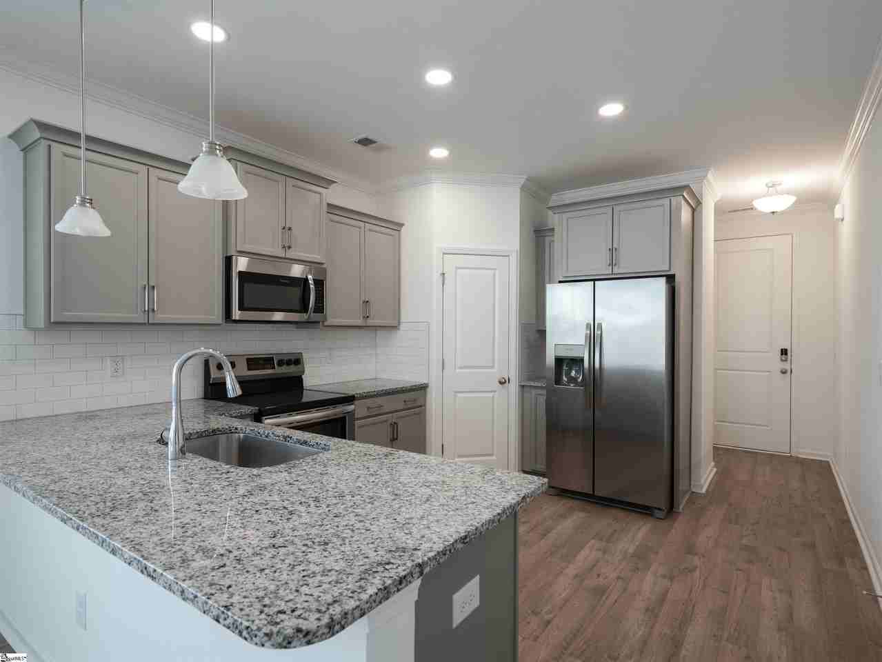 271 Bryland Way - Photo 7 of 15